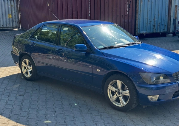 Lexus IS cena 12000 przebieg: 247000, rok produkcji 2000 z Łódź małe 22